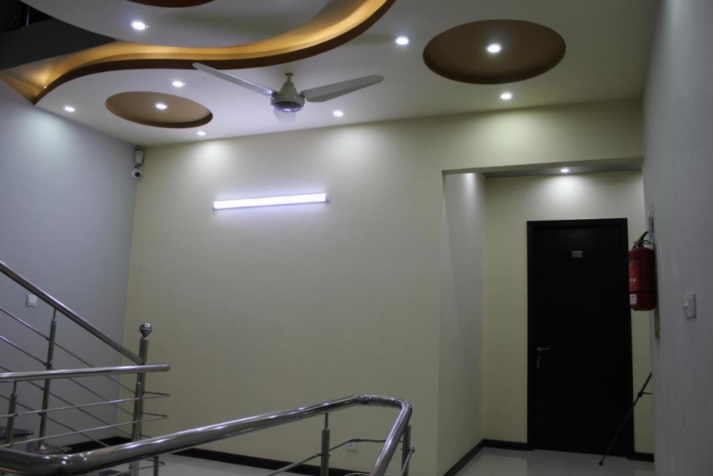 Room image 4