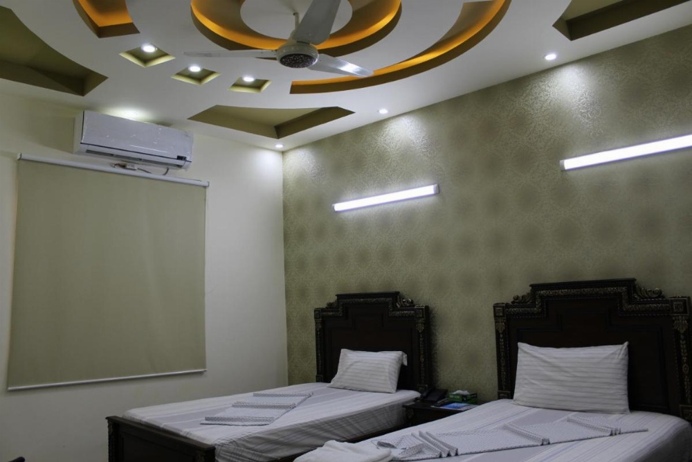 Room image 2