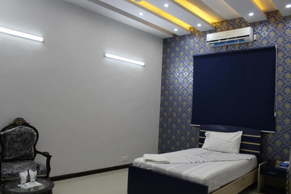 Deluxe Single Room